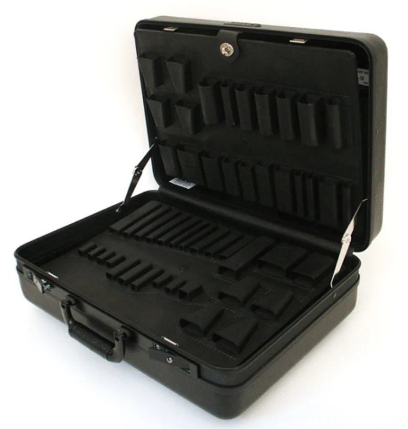 946T-CB – PLATT LUGGAGE – PREMIUM POLYETHYLENE TOOL CASE WITH RECESSED HARDWARE