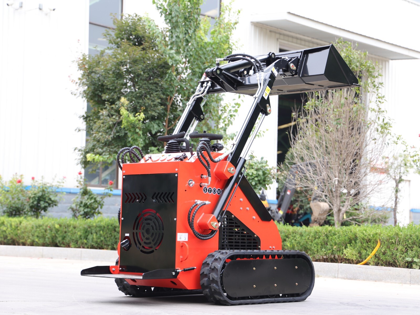 Skid-Steer Loader Tracked 22.1 HP Honda EPA Gasoline Engine for Gardens, Farming
