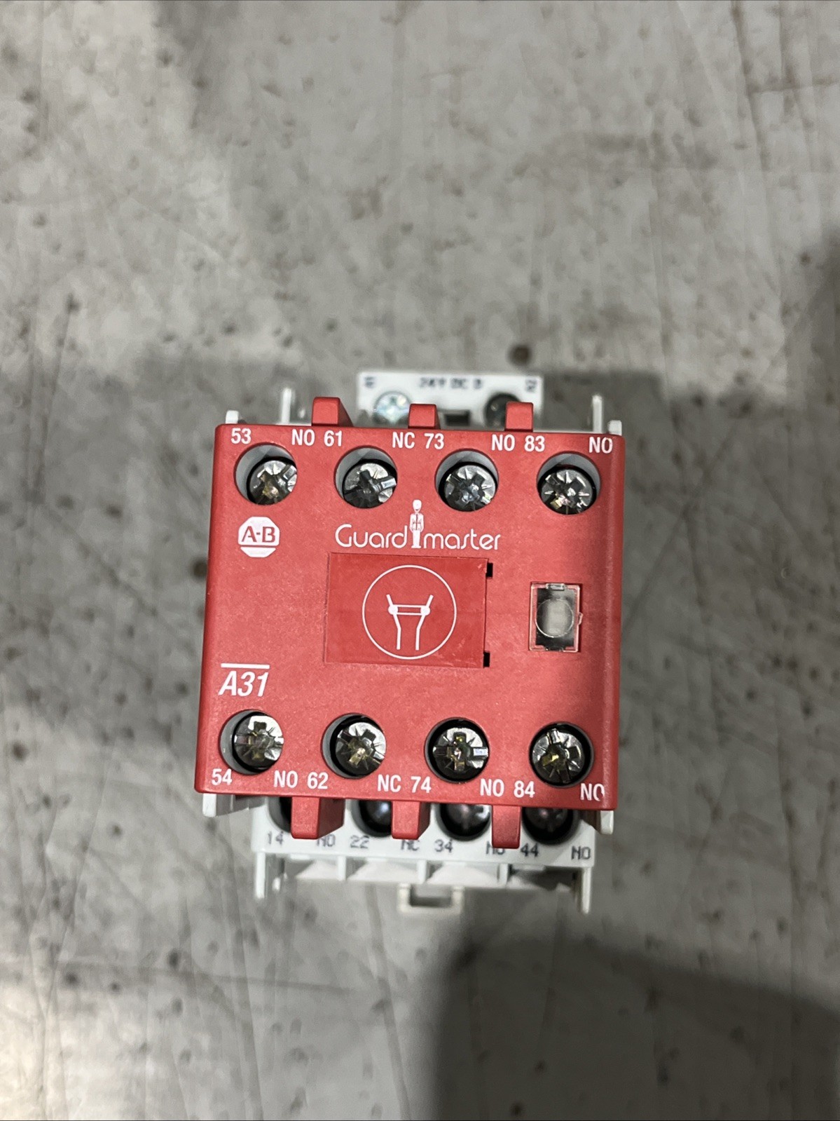 🔥Allen Bradley 700S-CF620DJC Safety Relay, New Free Shipping🇺🇸