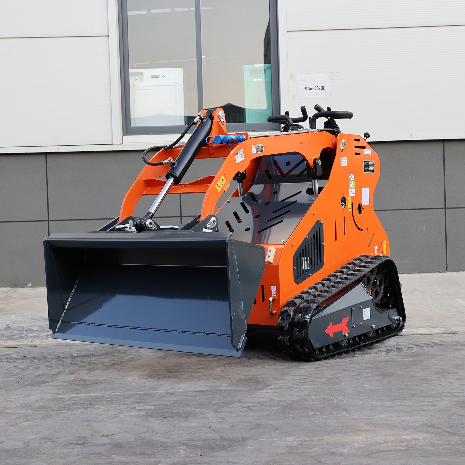Brand New Mini Tracked Skid Steer Loader with Runtong Engine USA Stock