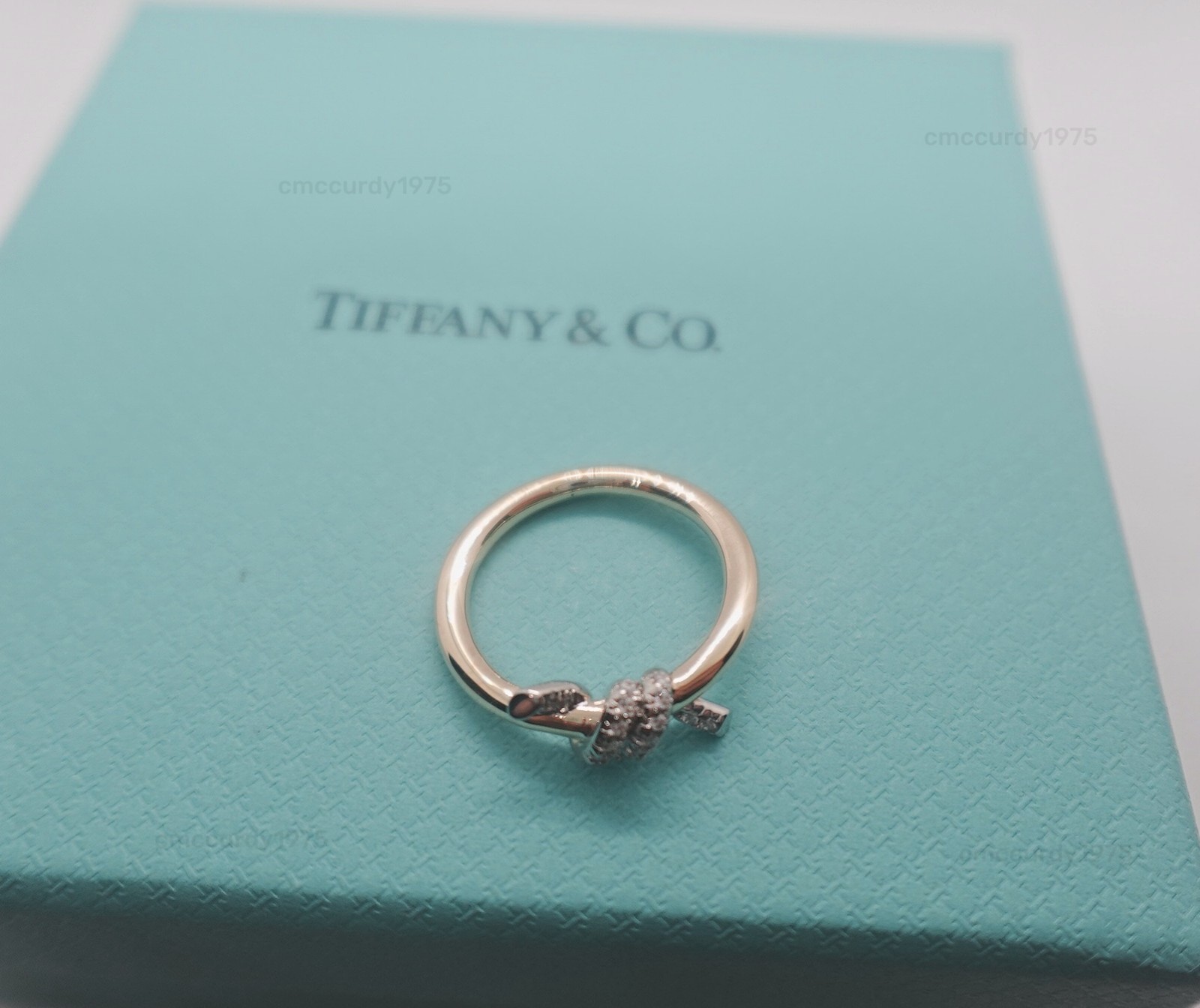 Gift.Tlffany&co.Knot Ring in 18k Yellow Gold 0.05 CTW size 7