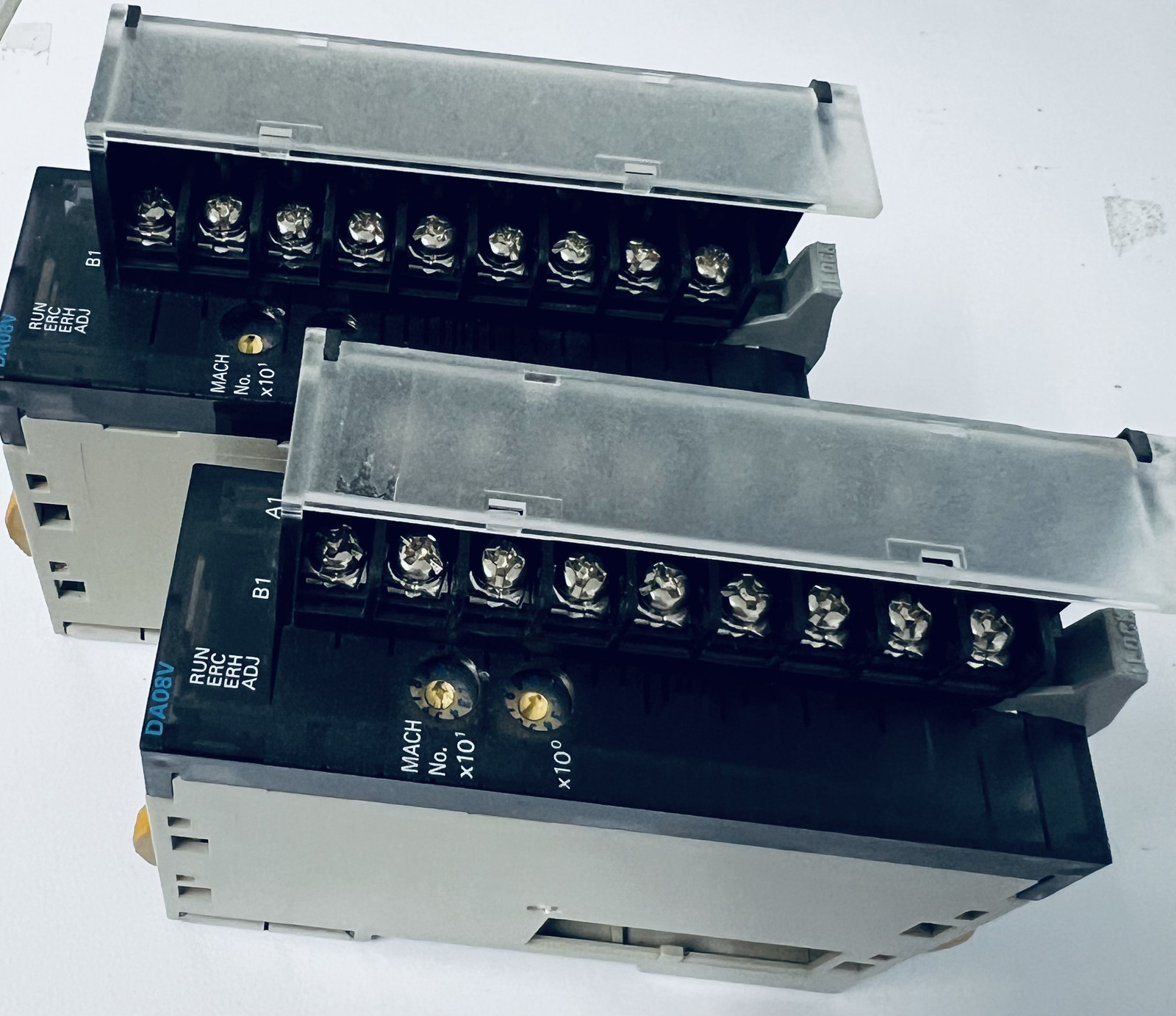 Omron CJ1W-AD081-V1 Analog Input Module, 8-Channel PLC Unit –Used –Multiple Qty