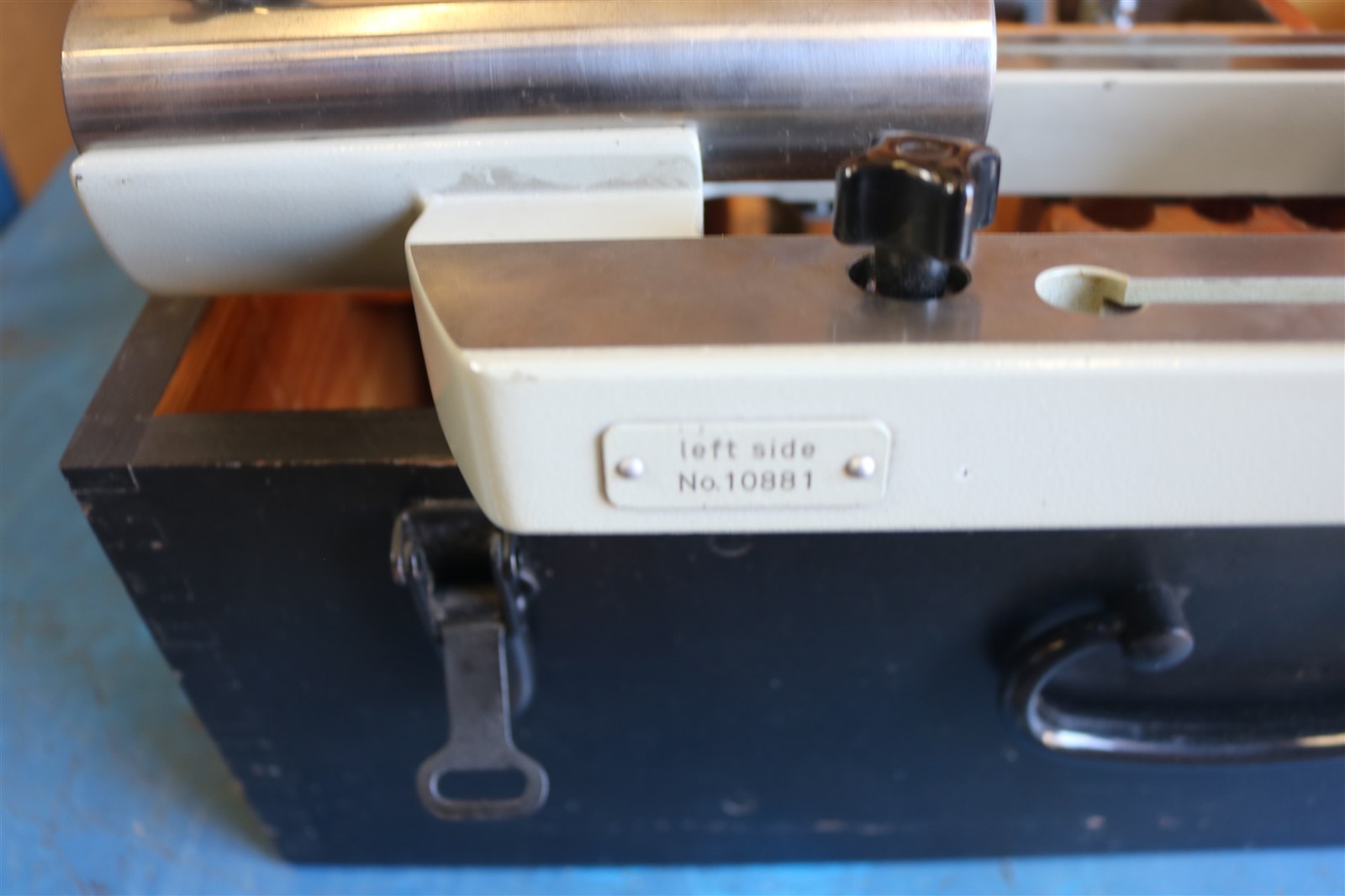 Carl Zeiss Jena comparator Or Microscope Acessory Kit ? – – – E2999