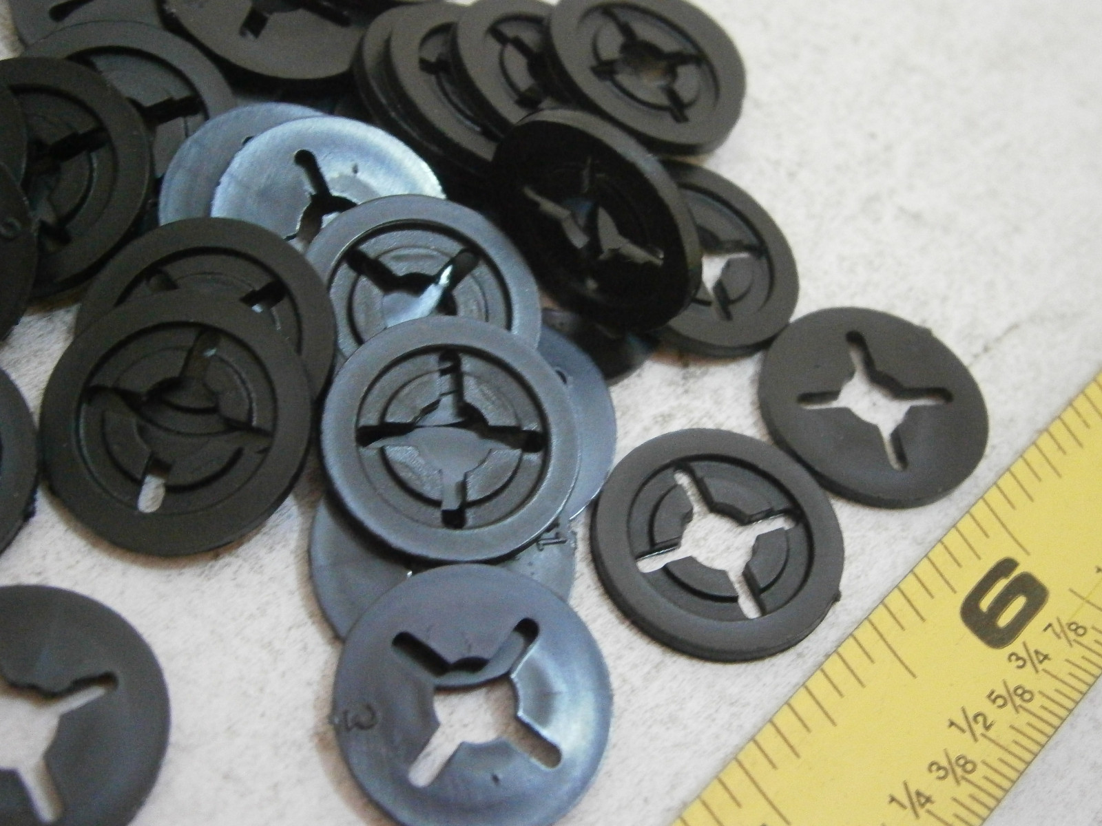 Southco 12-11064-42 Push-On Retainers .61 OD .18″ ID Nylon Black Lot of 44#4749A
