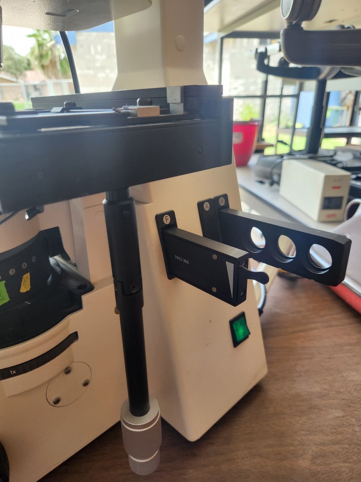Zeiss Axiovert 200 Inverted Microscope with AXIOcam mrc5