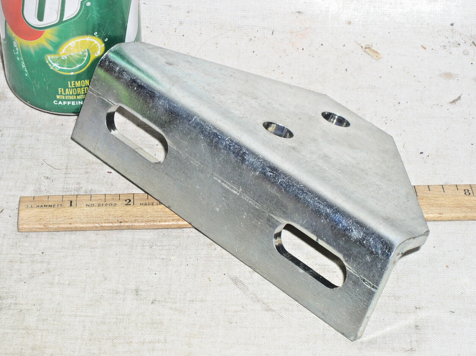 UNISTRUT P1130 HEAVY DUTY 90* PERMA-GREEN 3 GALVANIZED 2 4 HOLE SLOT BRACKET USA