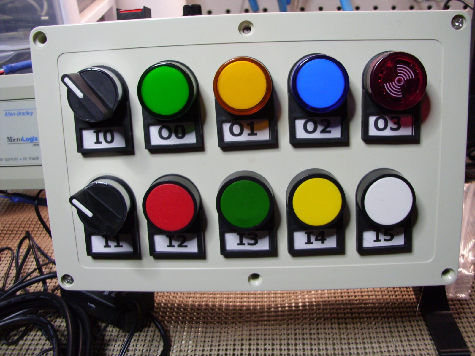 PLC TRAINER Allen-Bradley MicroLogix 1000 1761-L10BWB with usb cable