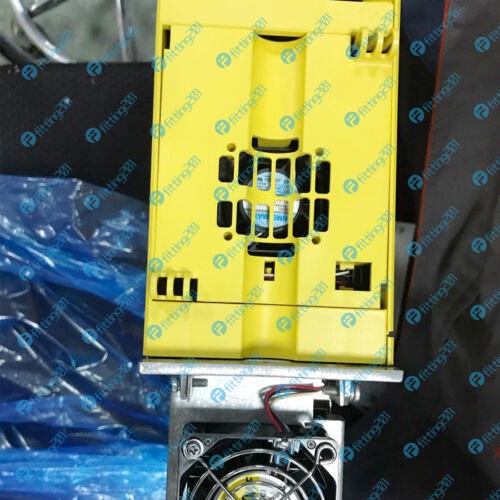 ONE NEW FANUC SERVO AMPLIFIER A06B-6141-H015#H580