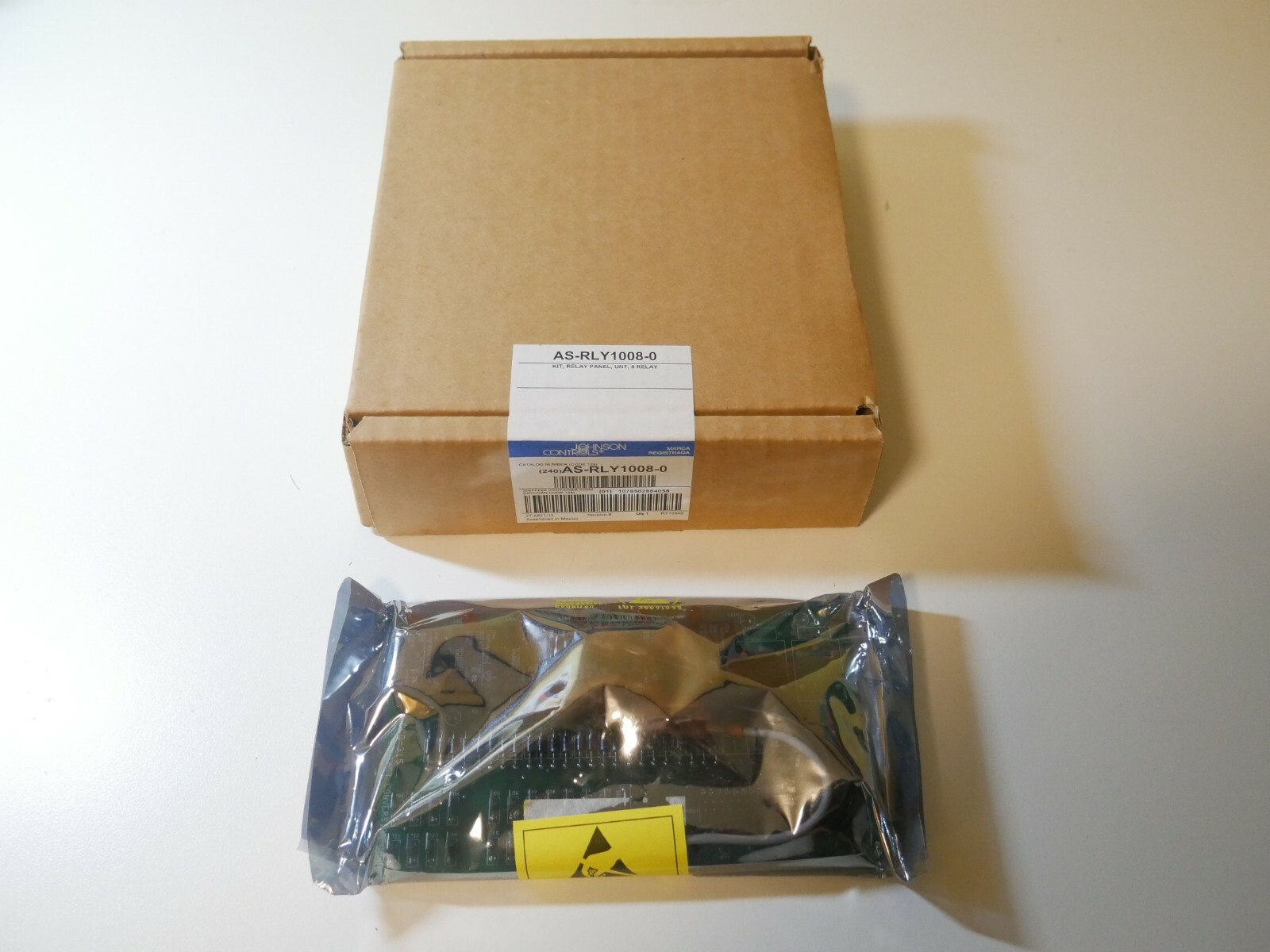Johnson Controls AS-RLY1008-0, UNT 8 RELAY PANEL KIT, SAME DAY SHIPPING