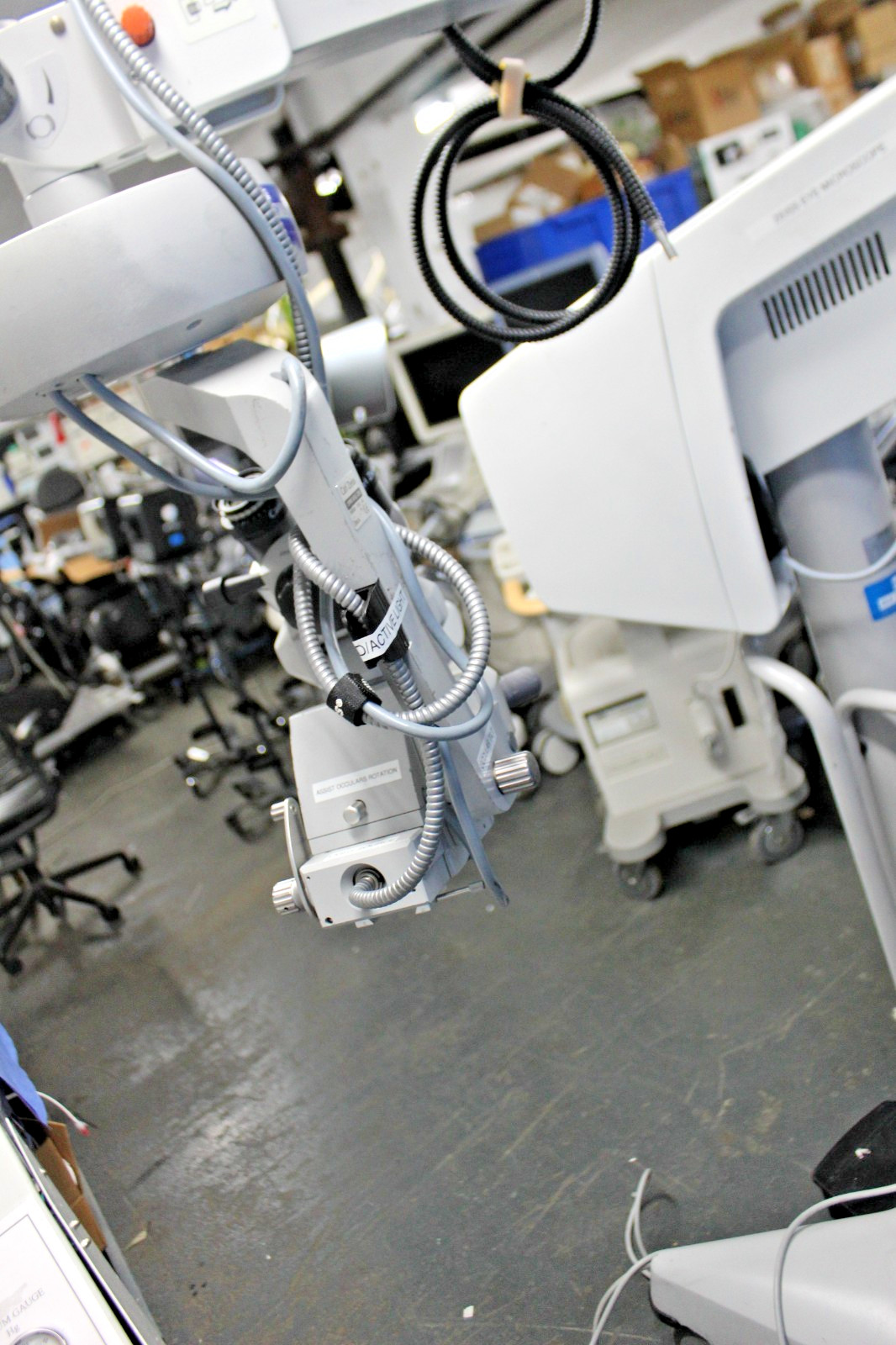 CARL ZEISS OPMI VISU 200 STATIV S8 SURGICAL MICROSCOPE