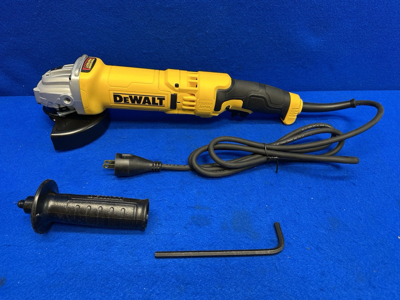 DEWALT Angle Grinder DWE43115