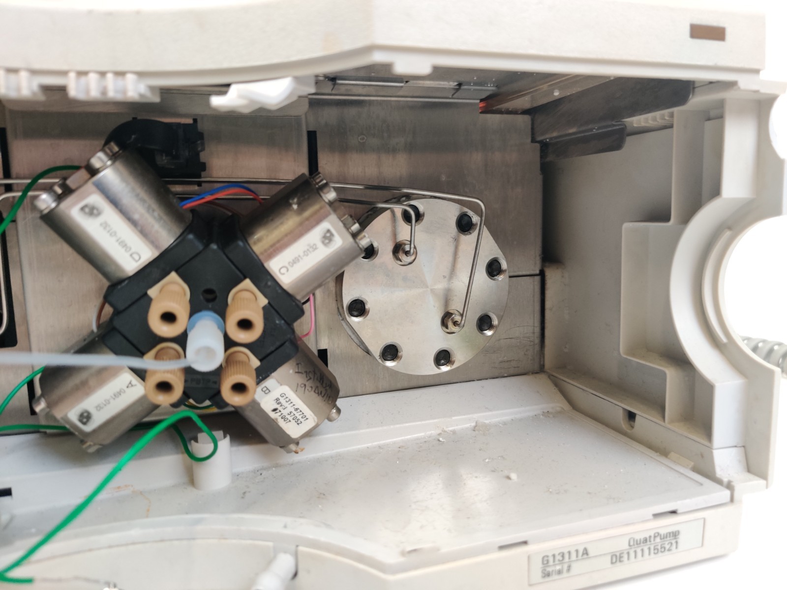 Agilent 1100 G1311A QuatPump Quaternary Pump with Gradient Valve & Pump Head