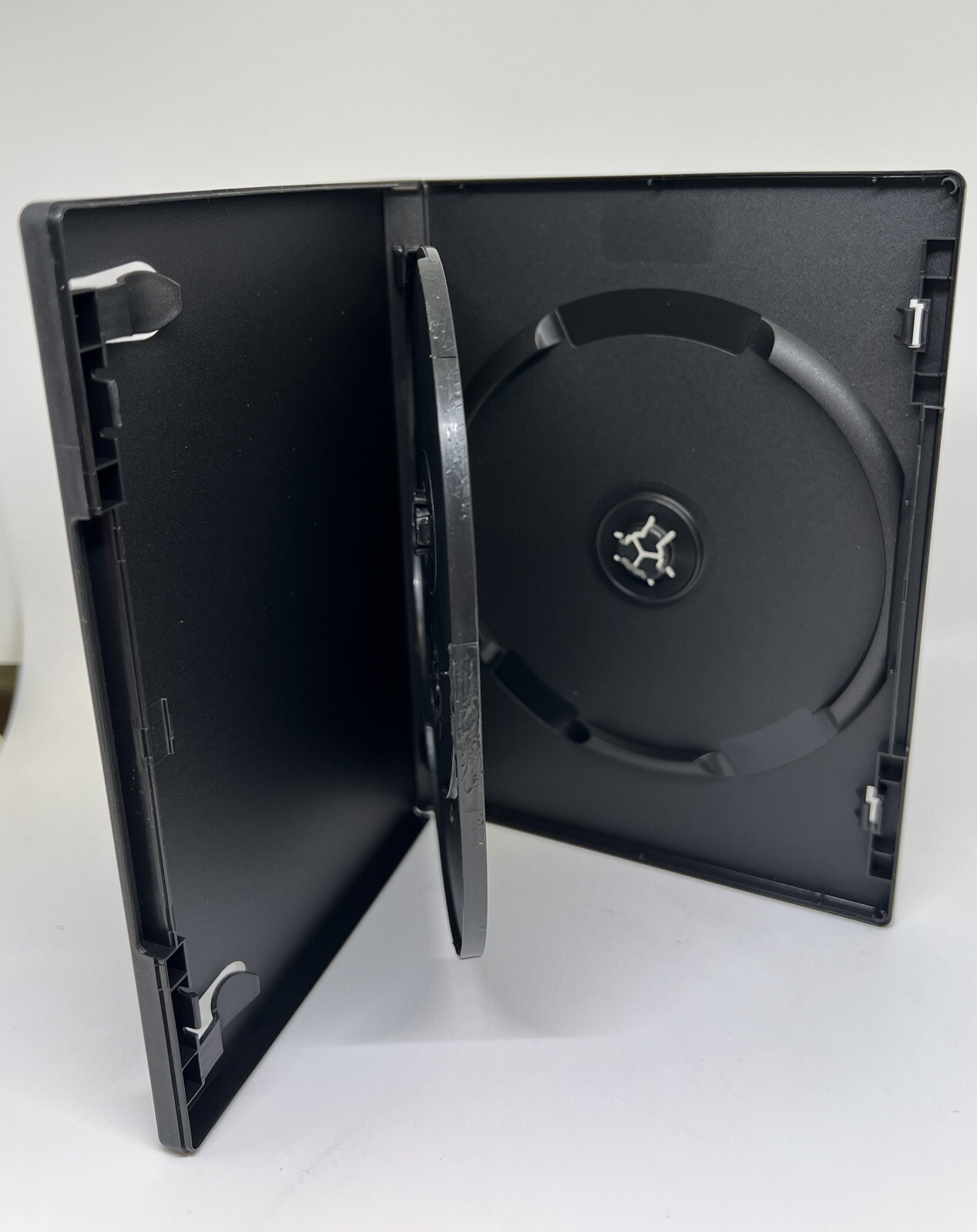 2 PCS 14MM BLACK TRIPLE DVD CASES W/ SLEEVE W/ FLIP TRAY PSD56