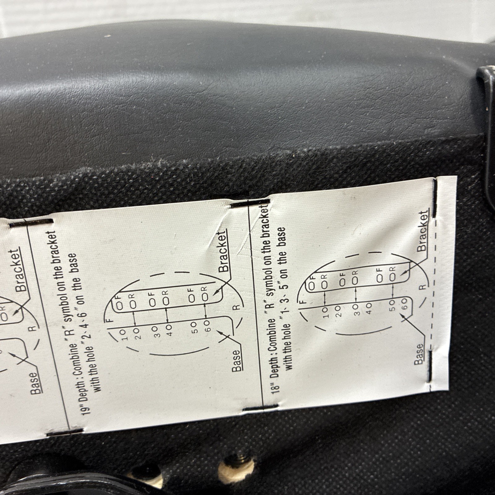 Forklift/Tractor Suspension Seat ** Missing Head Rest **