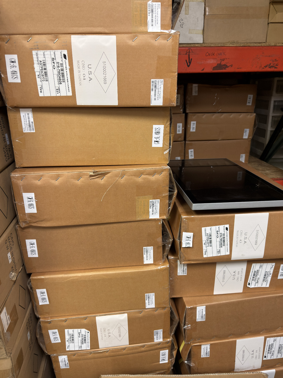 ADLINK IM-215 21.5″ FHD Industrial Monitor PCAP Touchscreen 400 nits IP65 – New