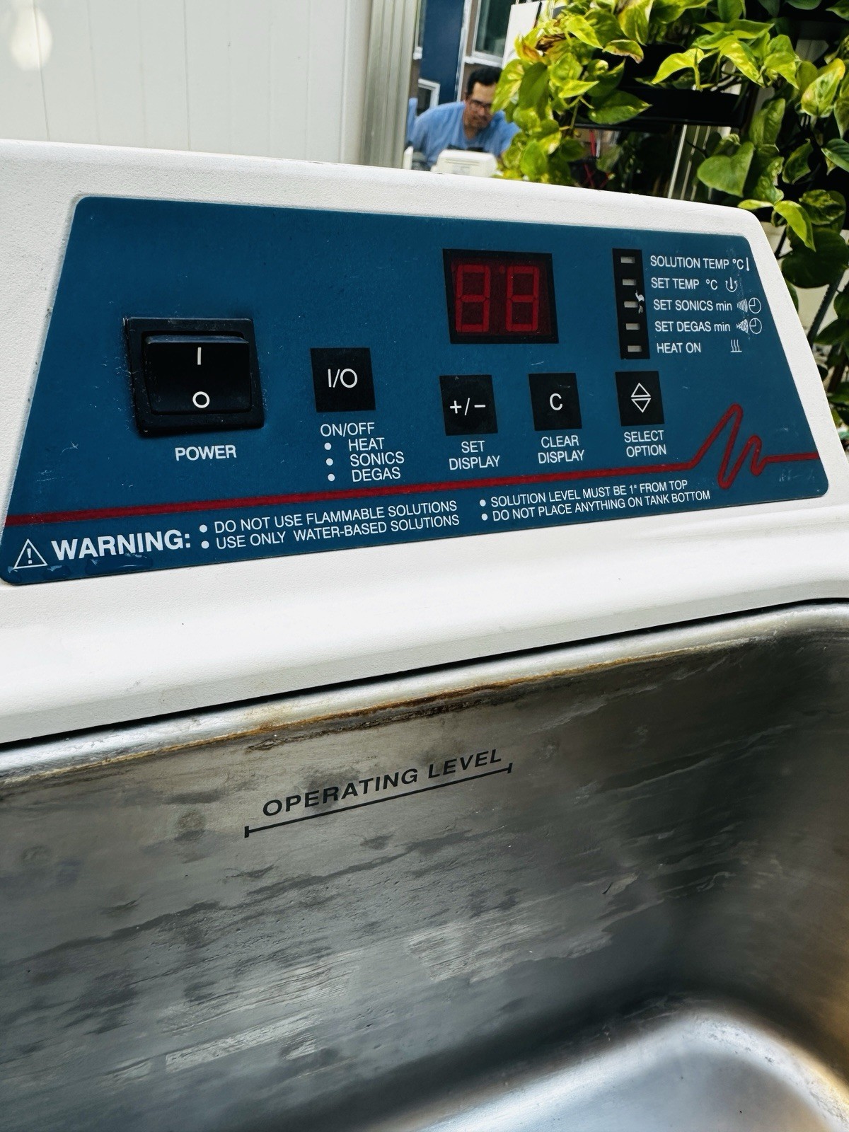 Branson 5510R-DTH Ultrasonic Cleaner Heated Bath & Timer. Working