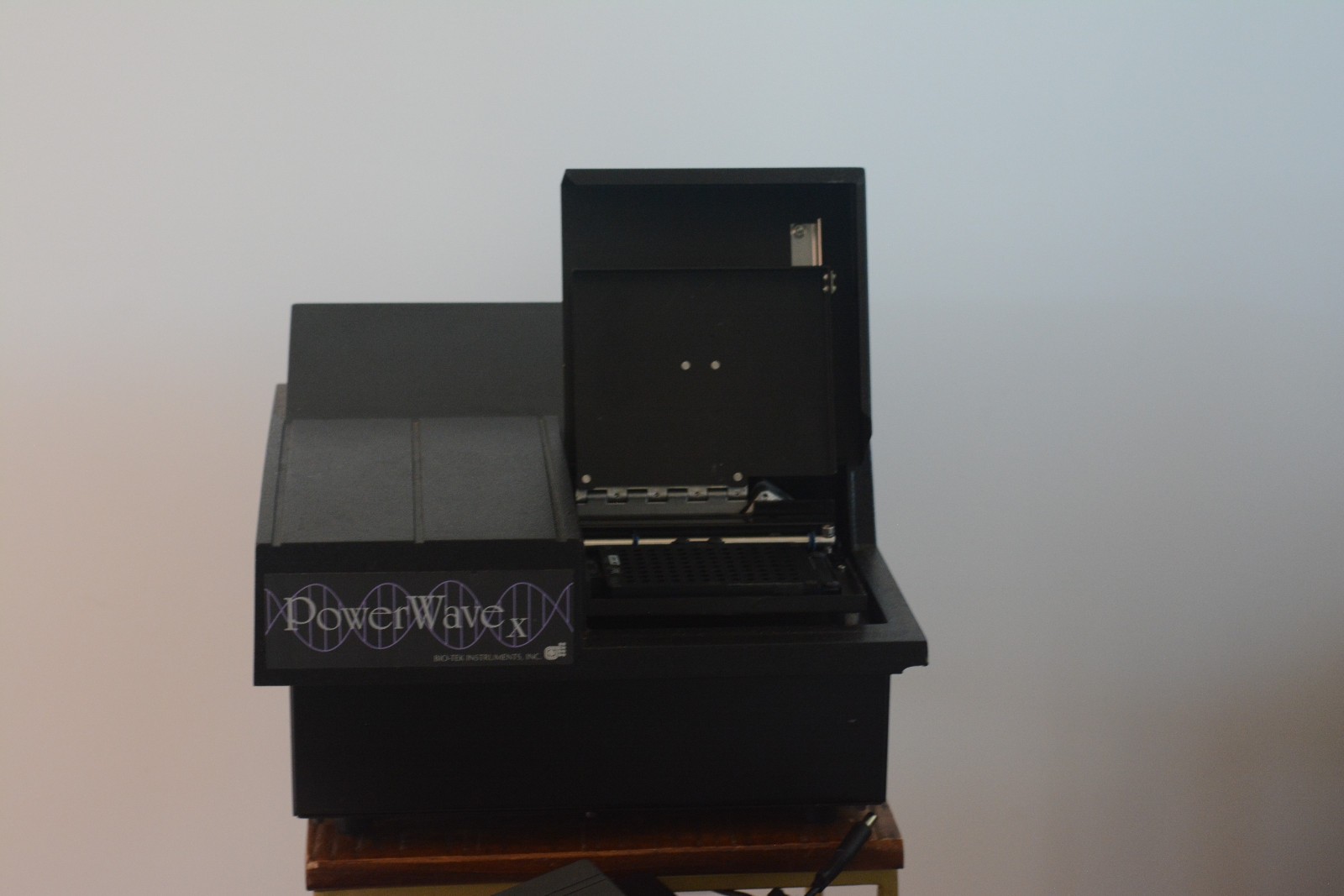 🔥 BioTek PowerWave X Microplate Reader with manual, laptop, and software