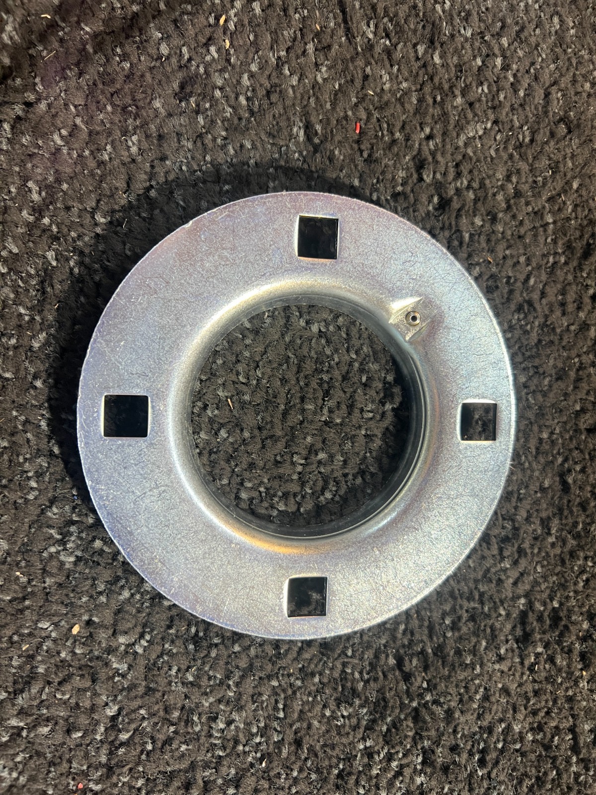 (QTY 5) Round Bearing Flange Bracket 4-Bolt Hole 6-inch Outer Dia. Silver