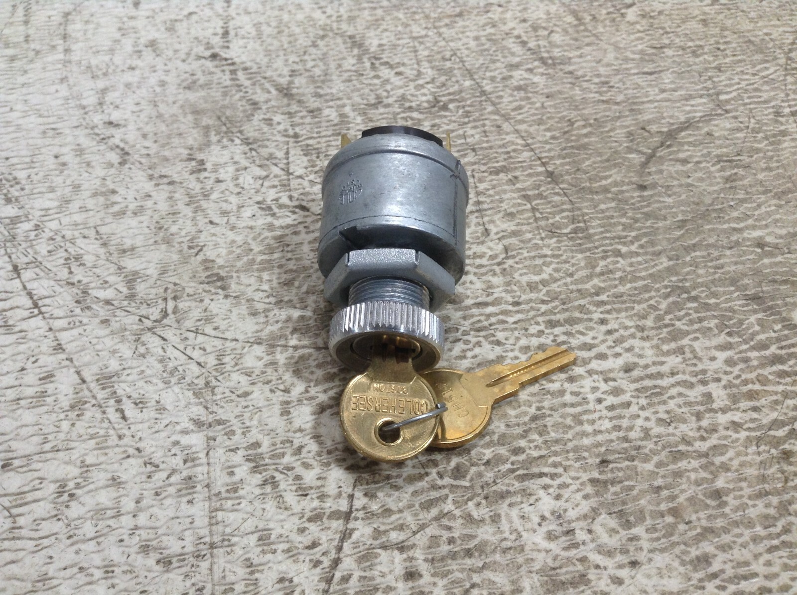 Ezgo TXT 608810 Golf Cart 2 Position Maintained Ignition Key Switch New (TSC)