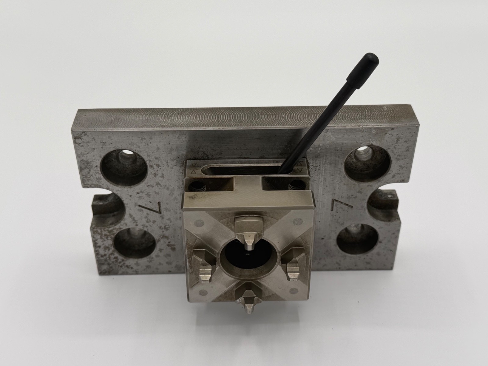 Erowa ER-008470 manual chuck EDM