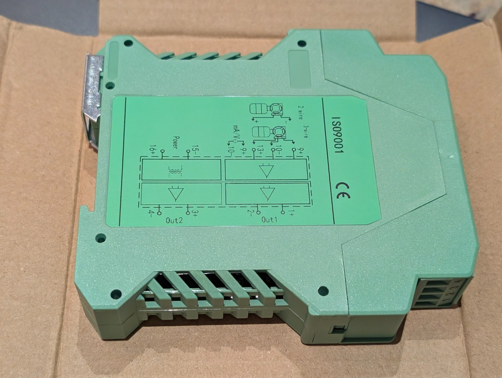 Analog Signal Isolator 4-20mA 0-10V 0/1-5V Transmitter Isolation Converter DC24V