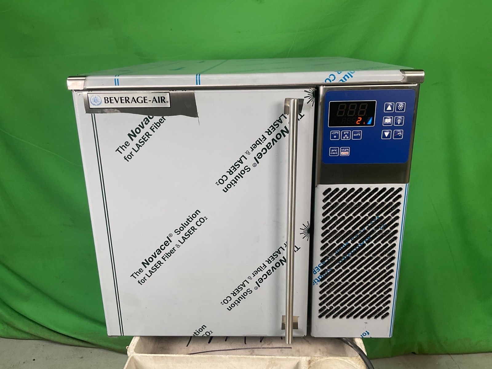 Beverage Air CF031AG 22 Countertop 3 Pan Blast Chiller/Freezer NIB $9000 1419 5A
