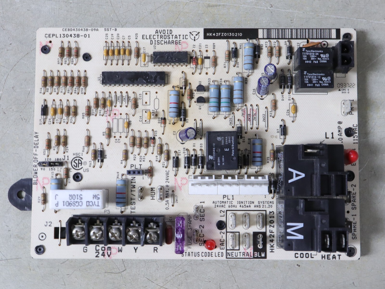 Carrier Bryant Payne CEPL130438-01 Control Circuit Board HK42FZ013