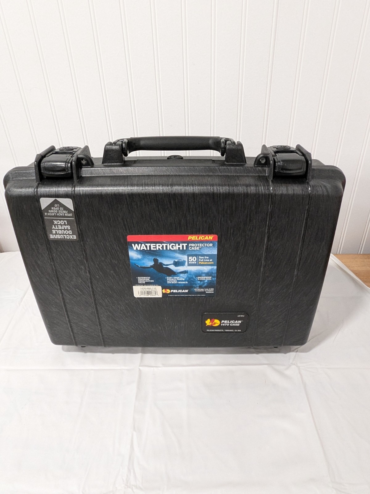 Pelican Products Laptop/Tablet Case: Layered Foam, 4-1/2″ Deep 1470-000-110