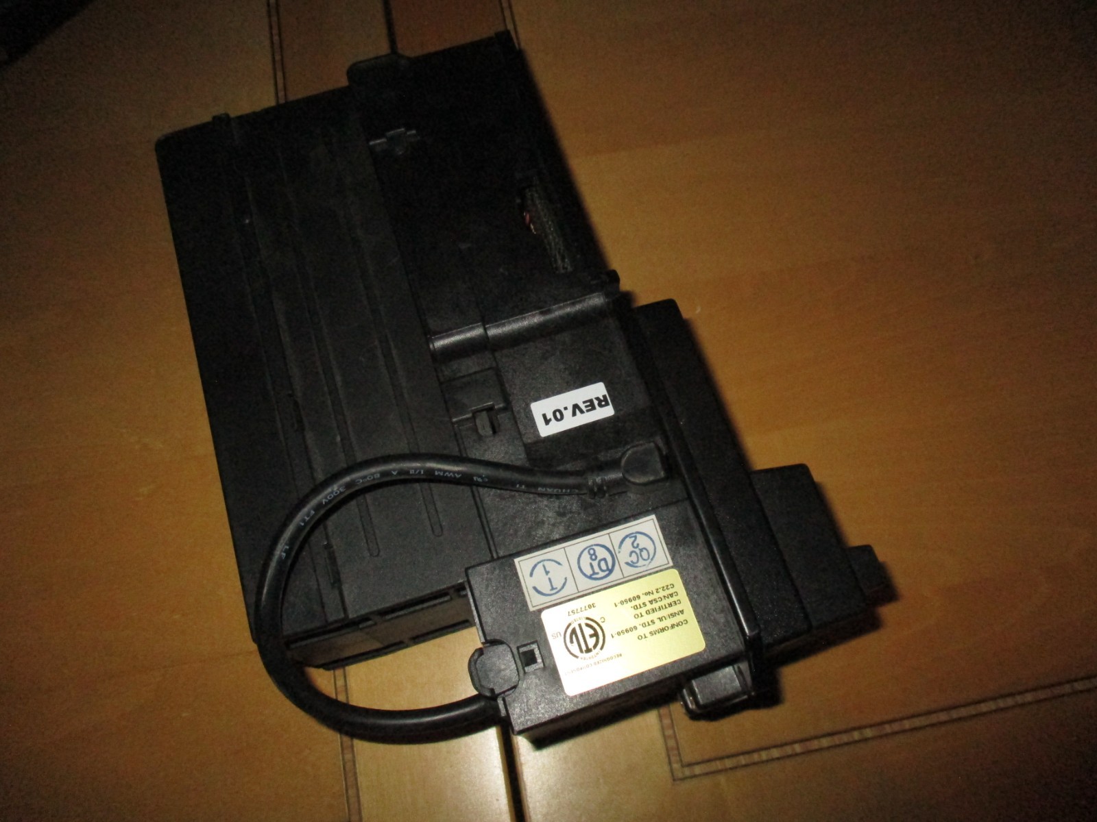 ICT V6-36F0M-USD4-T2 BILL ACCEPTOR, AND MAG. UNTESTED BUT HIGH CHANCE OF WORKING
