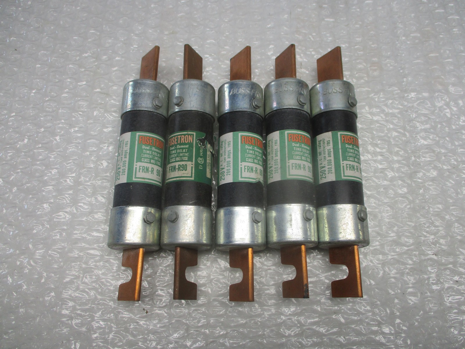 FUSETRON FRN-R-90 FUSE GREEN LOT OF 5 (AS PICTURED) NSNP
