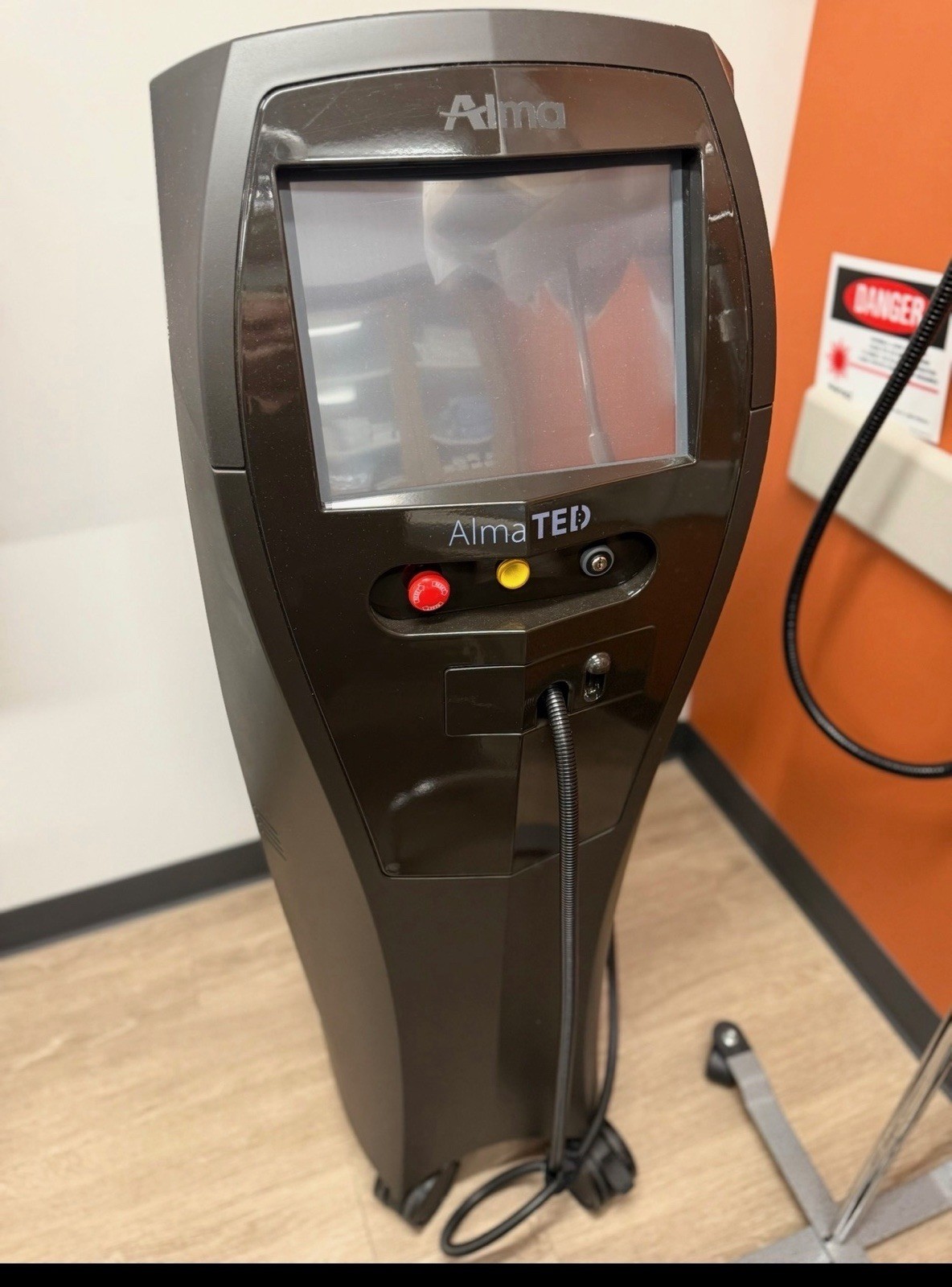 Alma TED Cart Mounted Cosmetic Dermatology Cosmetology Machine
