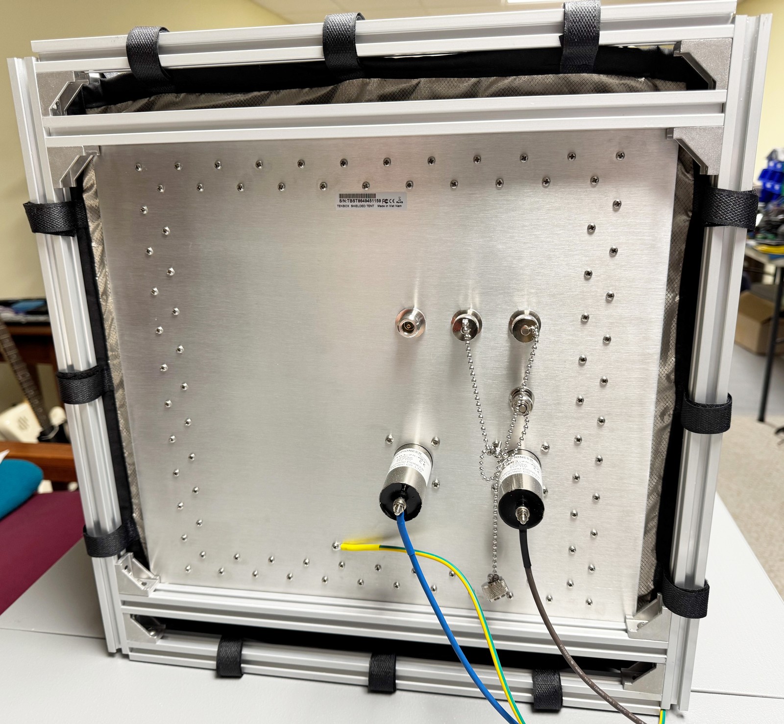 TEKBOX TBST-86/49/45/1-B RF Shielded Tent for EMI/EMC Pre-compliance Testing