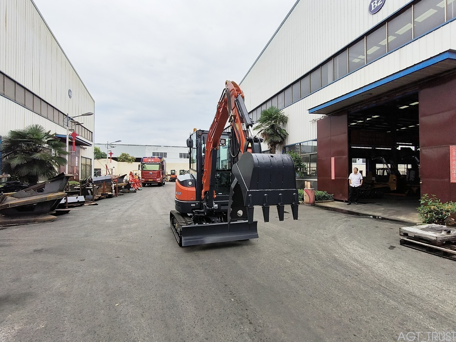 CFG-35UF 3.5Ton Mini Excavator w/ Hydraulic Thumb Kubota Diesel Engine USA Stock