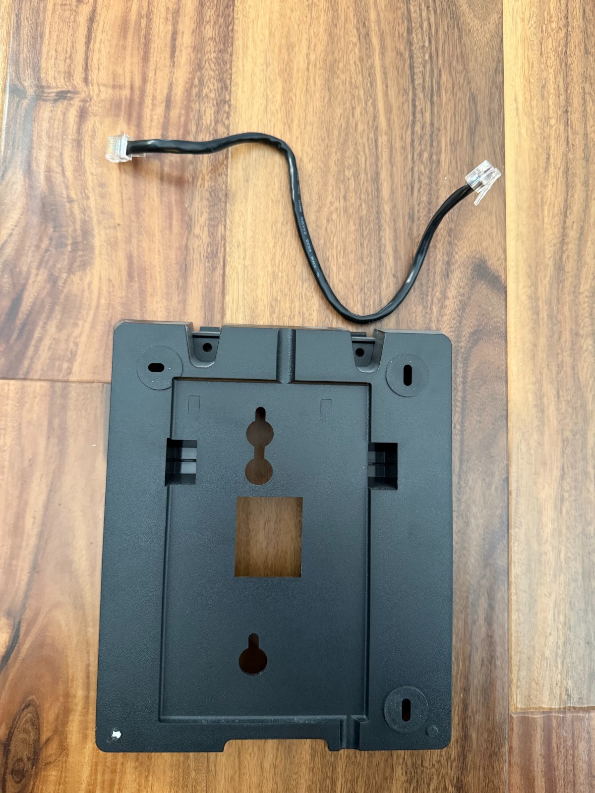 NEW Avaya Phone Wall Mount for 1616 and 1416 Telephones P/N: 700415631