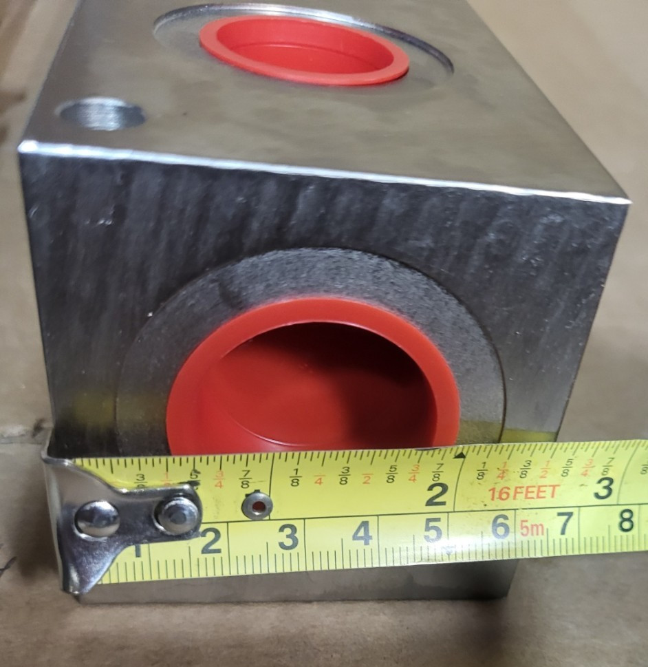 Hydraulic Manifold Block 10″ x 2 1/2″ With 8 ports 2 one inch , 6 are 3/4″ npt
