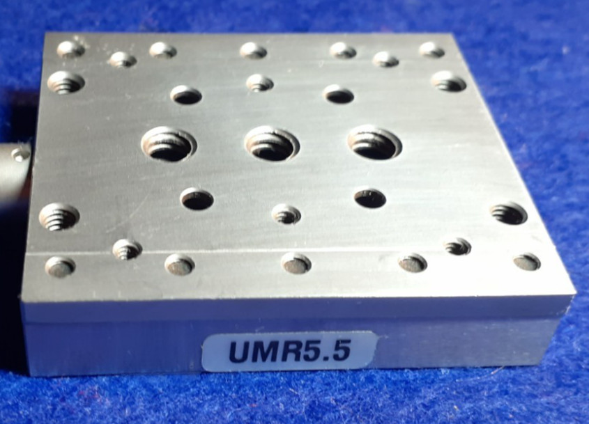 Newport UMR5.16 Linear Stage, Double-Row BBs, 0.63 in., BM11.16 Micromometer