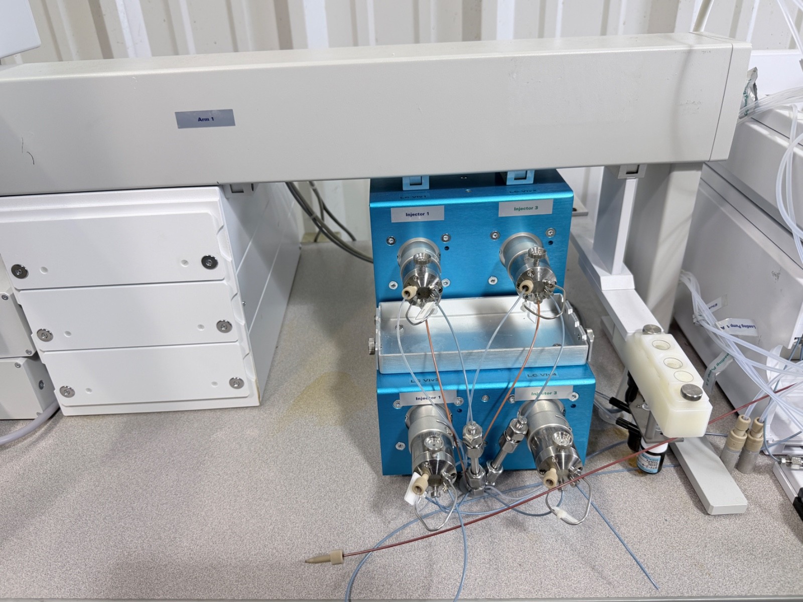 THERMO SCIENTIFIC TRANSCEND II 2306TX AGILENT G1311A G1312A G1322A PAL HTS-XT