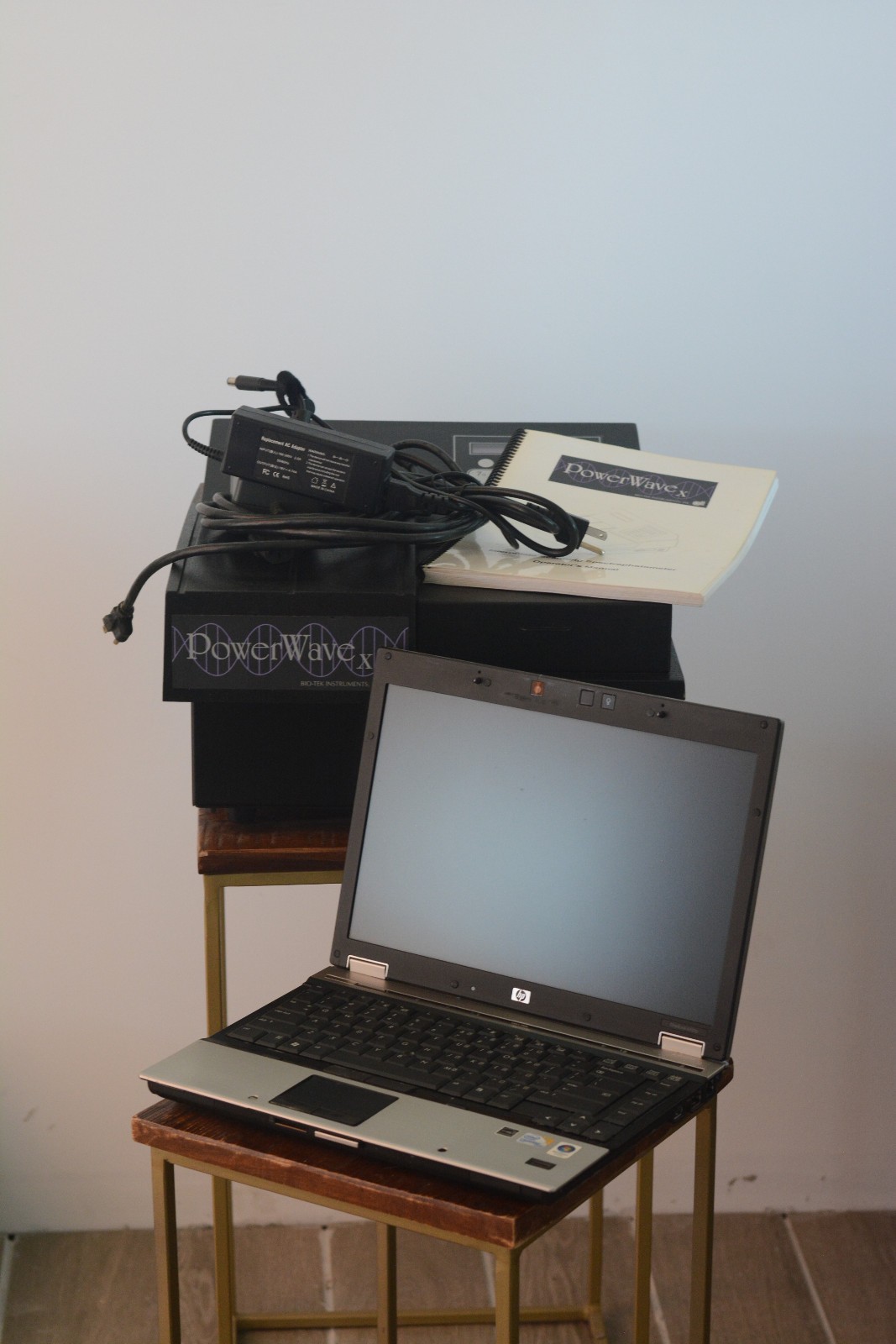 🔥 BioTek PowerWave X Microplate Reader with manual, laptop, and software