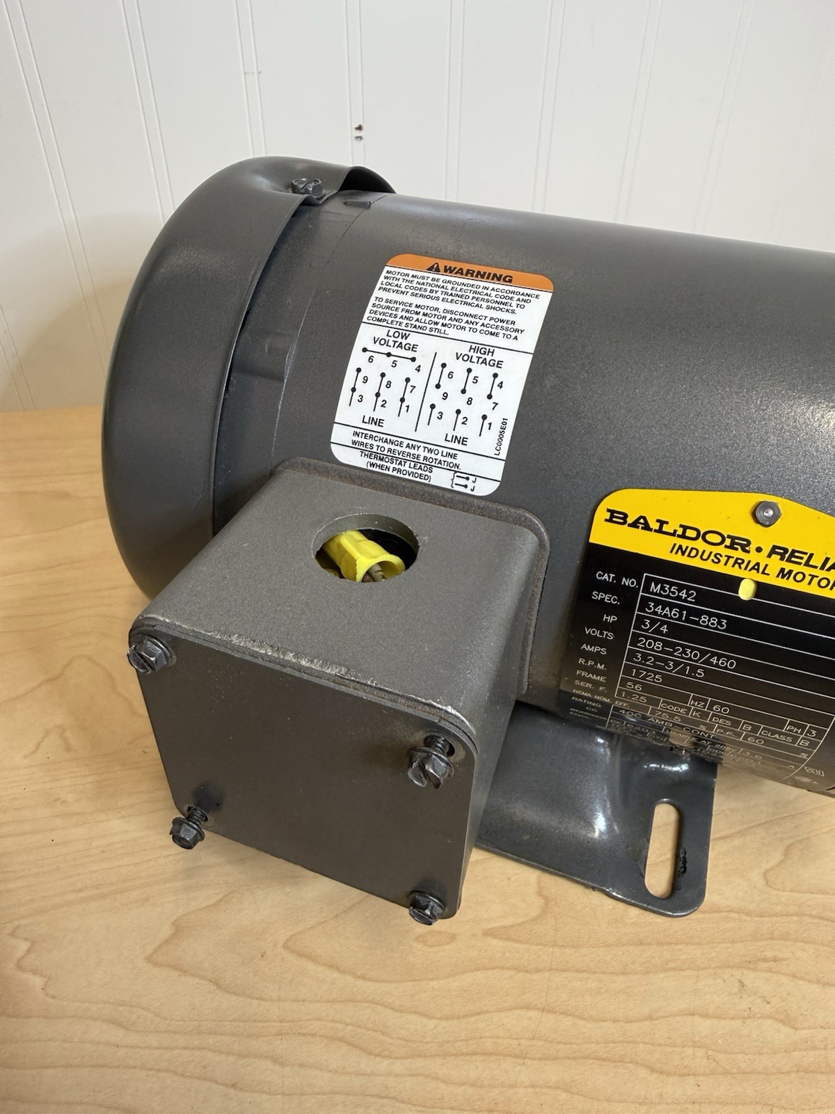 NEW! Baldor Reliance M3542 3/4 HP 1725 RPM 34A61-883 AC Electric Motor