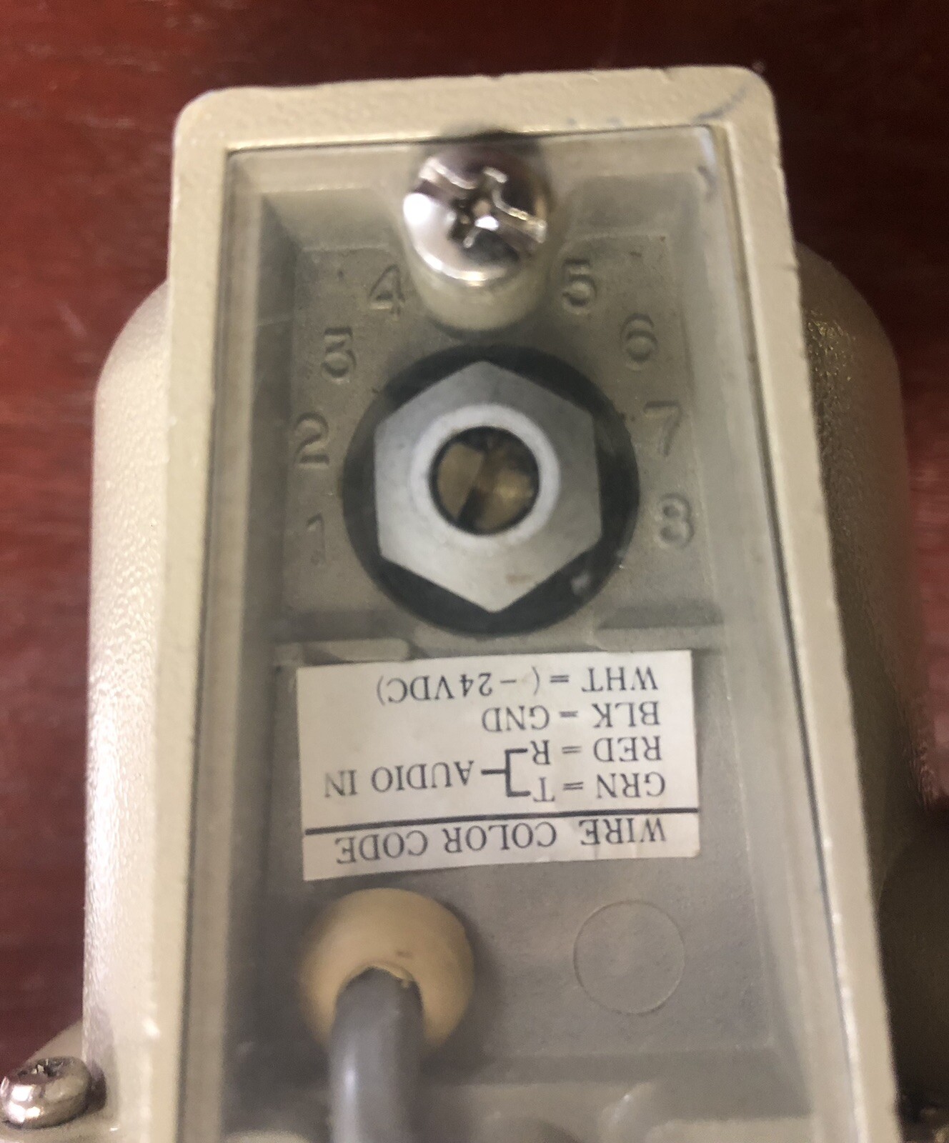 BOGEN AH-5A , 5 WATT SELF AMPLIFIED HORN AH5A