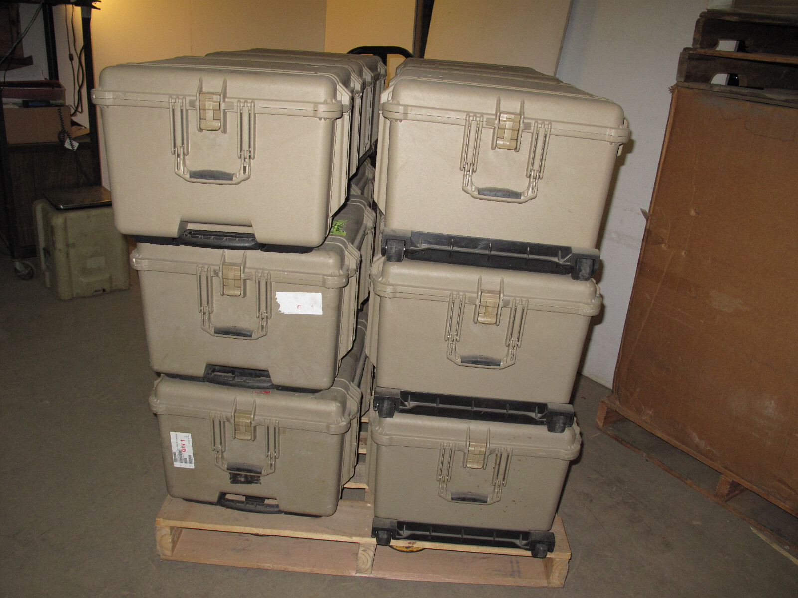 Pelican 1620 Hard Case 25x20x14 OD 21x16x12 ID Tan FDE Transit Shipping Wheels