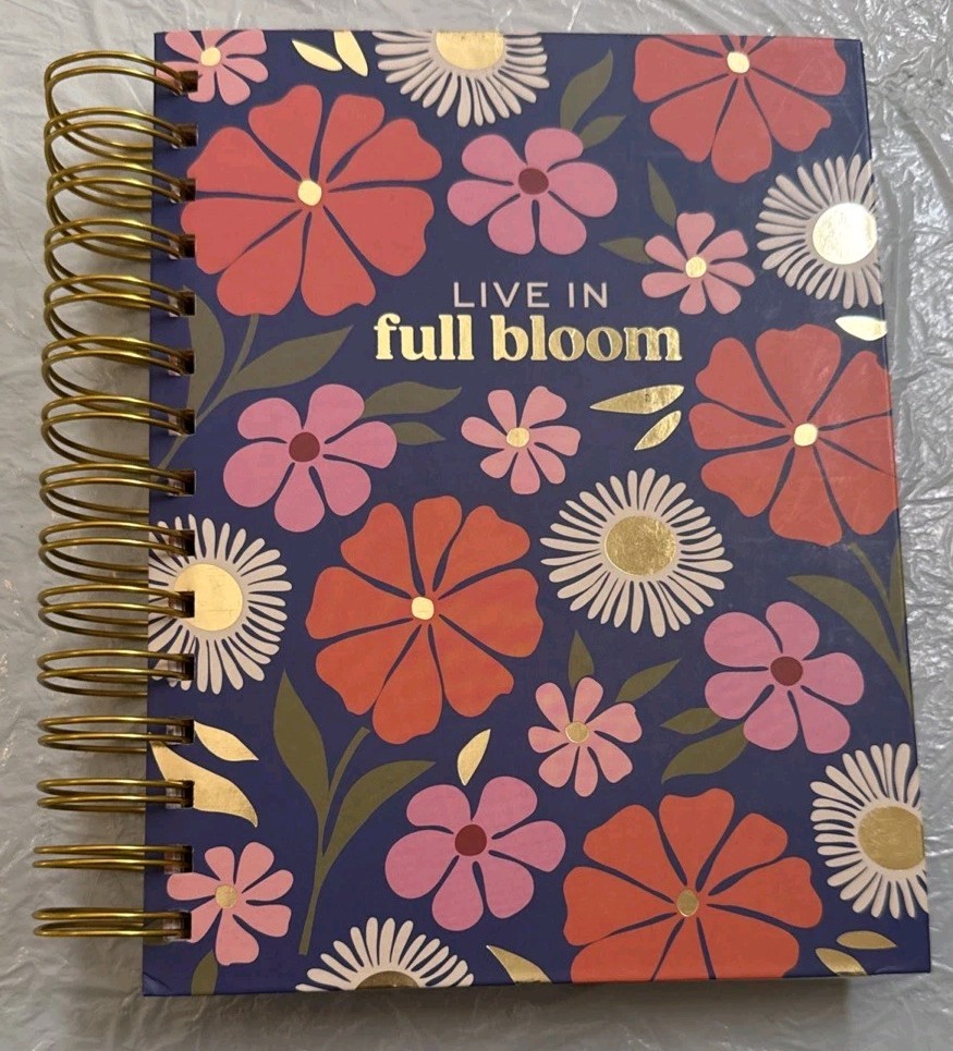 2025 Daily Planner Live In Full Bloom Clean New Pages FREE SHIPPING