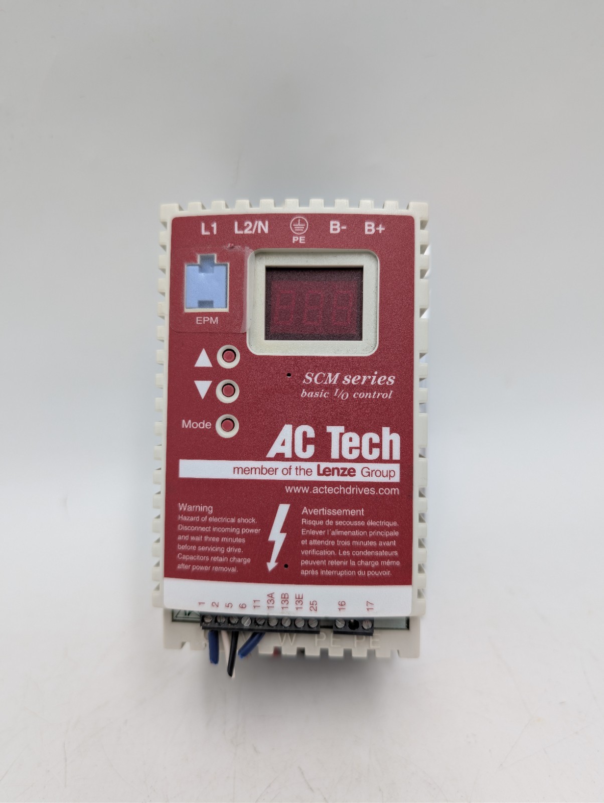Lenze SM005S AC Tech SCM Series Basic Controller Variable Frequency Drive J3D