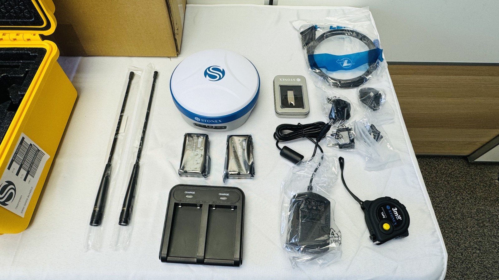 Stonex S900 GNSS 555ch Receiver GPS w/ Cube-A License – BRAND NEW!