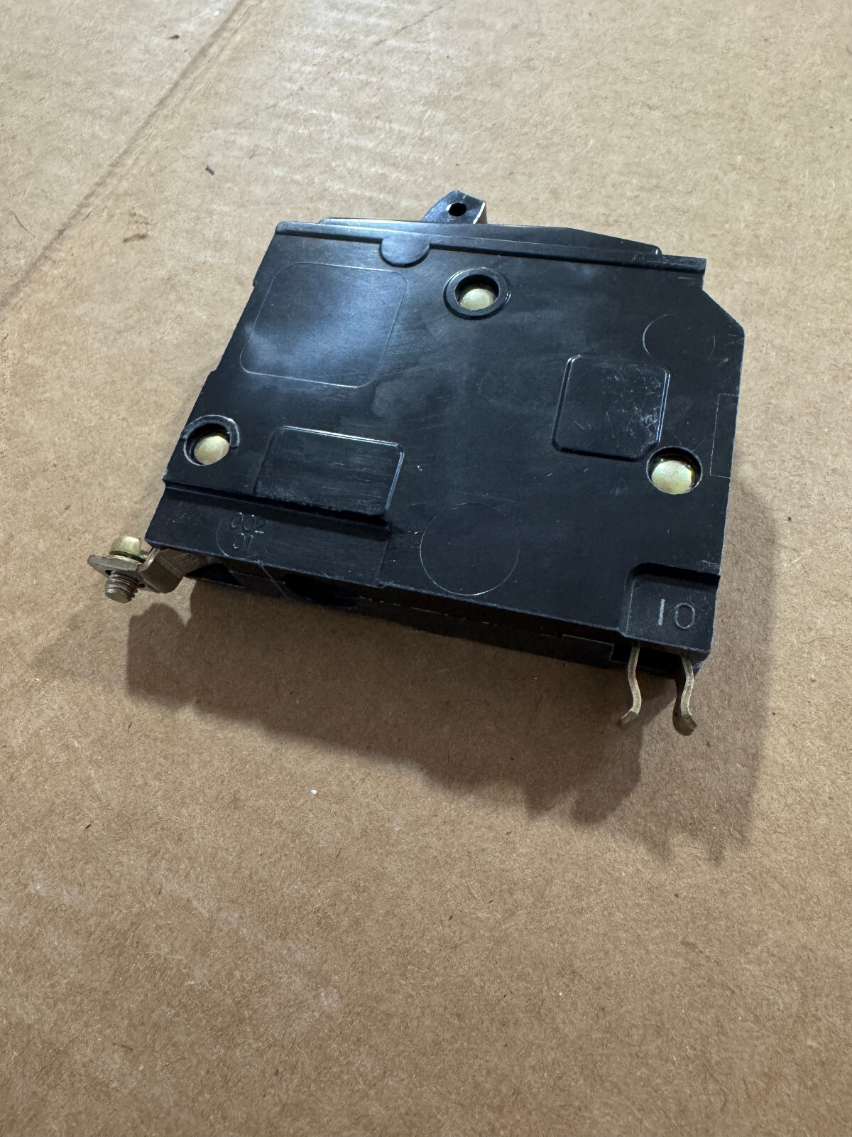 Square D QOB120 Bolt-On Circuit Breaker 1P 20A 120/240V New with Free Shipping