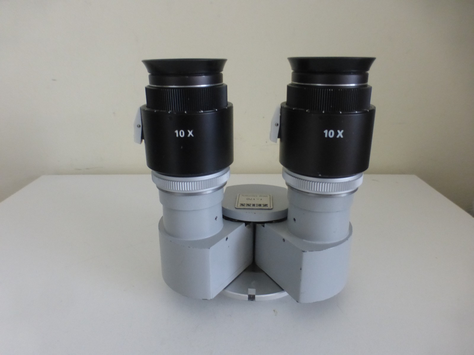 ZEISS F 170 BINOCULAR WITH 10X EYEPIECES