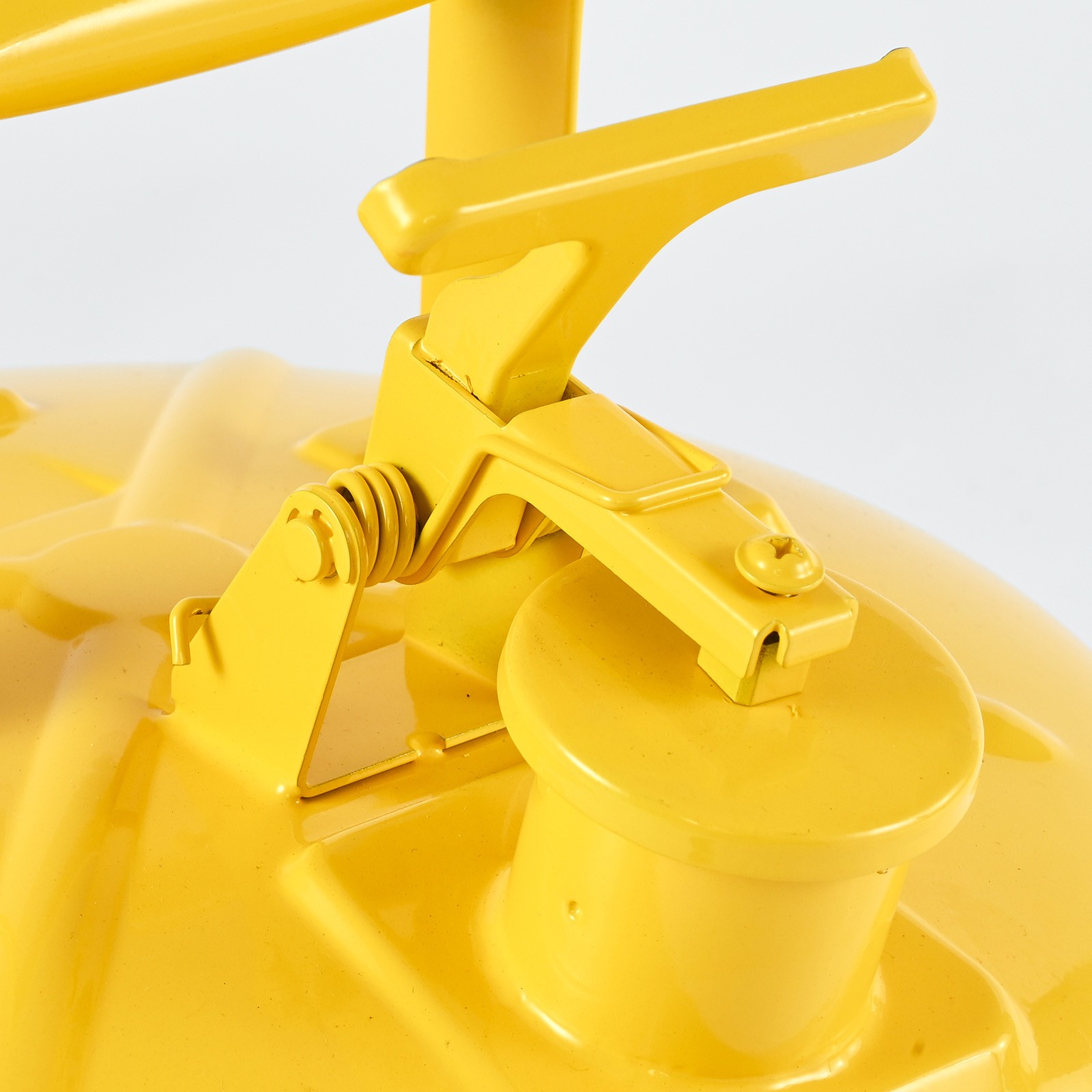 Uimoso 5 Gallon Type I Yellow Safety Diesel Can with Flame Arrester and Funnel