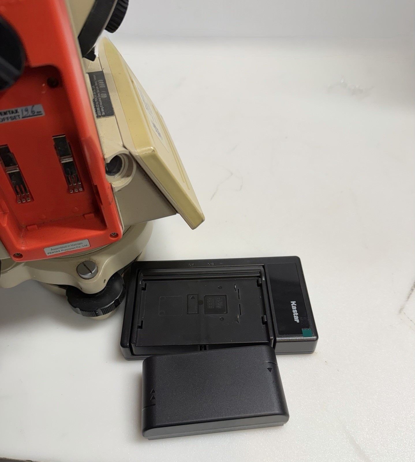 Pentax R-300 Total Station Surveying Instrument Stuck on Boot Screen AS-IS