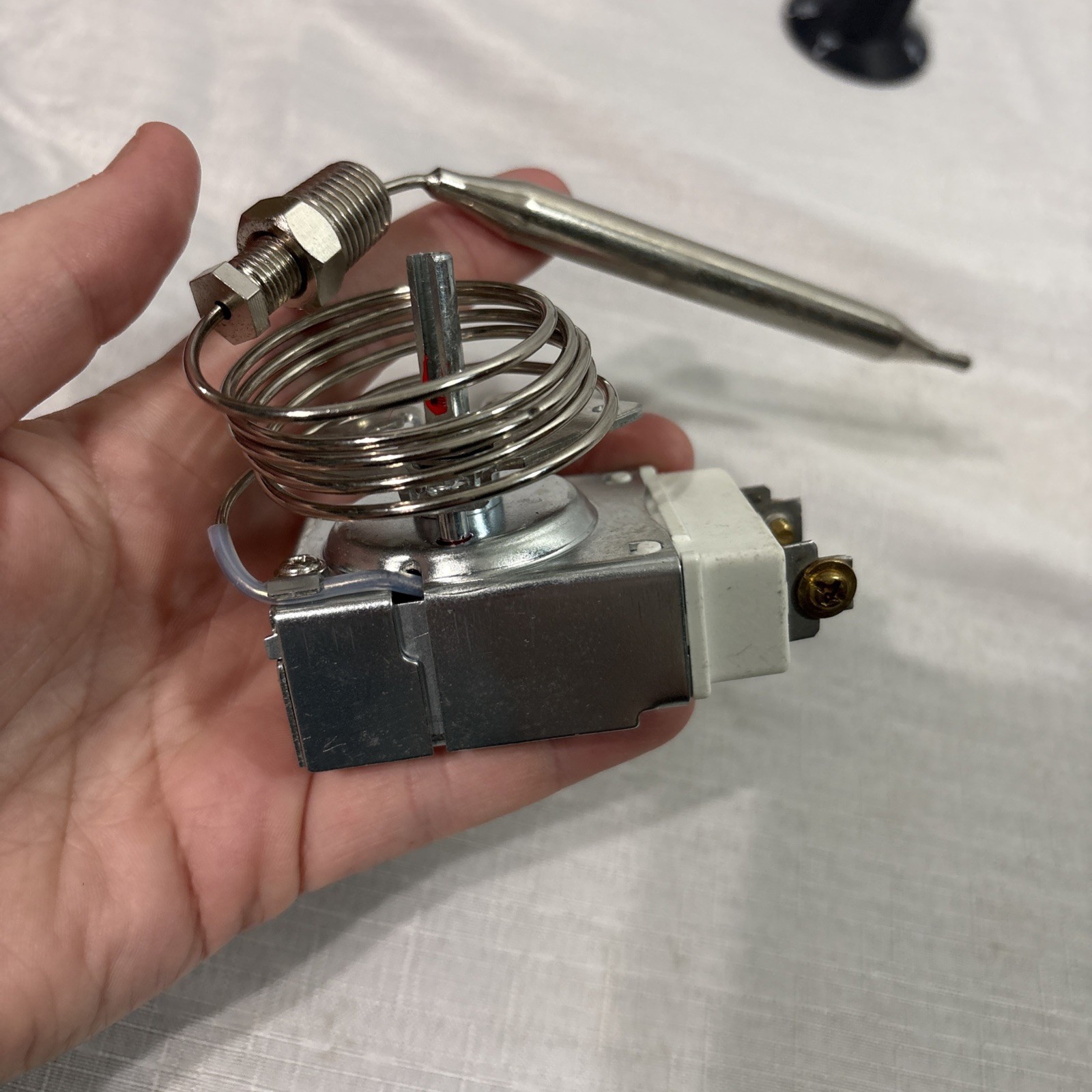 1175 Thermostat RX-1-36, 60125401 Thermostat for Fryer 1/4″ Mpt