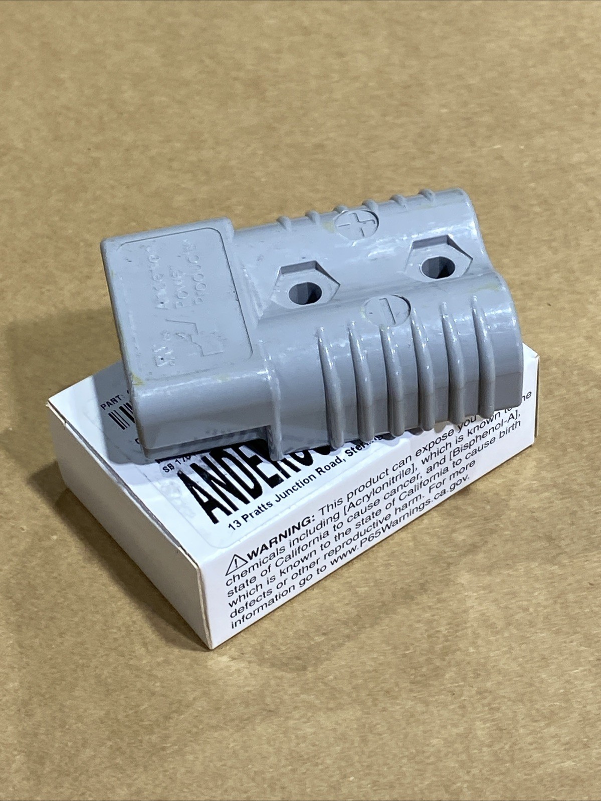 SB175 Anderson Housing, Gray, 175 Amp, 600V, New 1 Piece